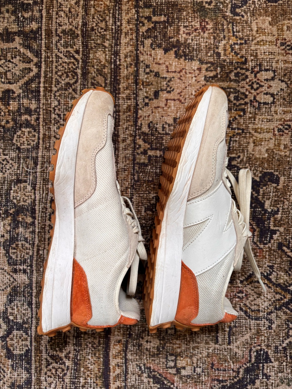 New Balance Women's 327 Sneakers in Sea Salt & Rust Oxide - Picture 5 of 8
